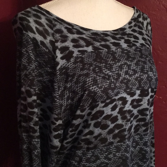 SALE NWT Michael Kors Top - Picture 5 of 5